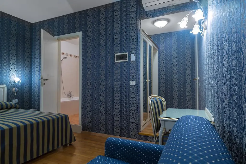 מלון ונציה Residenza Nobile - Locazione Turistica בית הארחה